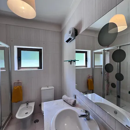 Villa Charming Portuguese With Forested Hill Views