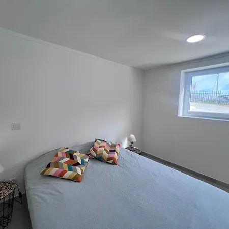 Charming Portuguese With Forested Hill Views Villa Vimeiro (Leiria)