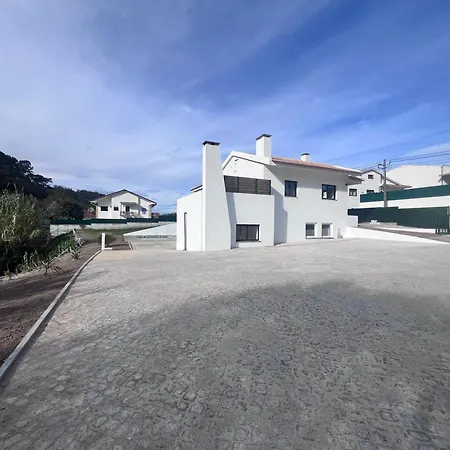 Charming Portuguese With Forested Hill Views Villa Vimeiro (Leiria)